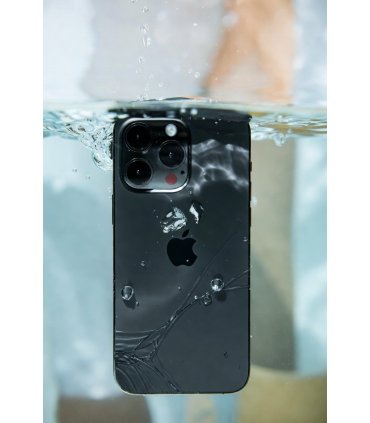 Diagnostyka zalanego iPhone 16 Pro – analiza uszkodzeń cieczą