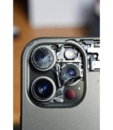 Profesjonalna wymiana tylnego aparatu iPhone 16 Pro Max