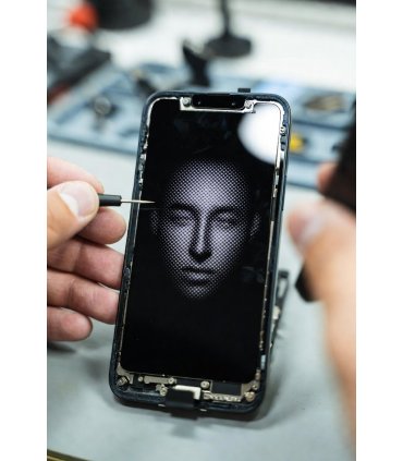 Profesjonalna naprawa Face ID iPhone 16 Pro Max – autoryzowany serwis