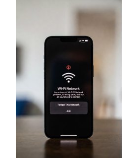 Naprawa modułu WiFi iPhone 16 Pro Max – serwis łączności bezprzewodowej