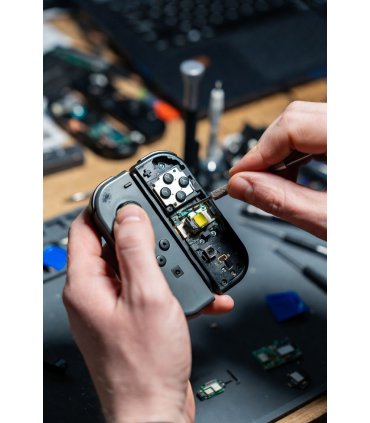 Naprawa Driftu Joy-Con Nintendo Switch Czyszczenie Analogów