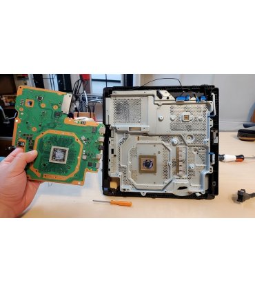 Diagnostyka Płyty Głównej PlayStation 4 Slim