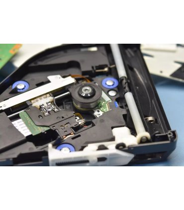 Czyszczenie lasera PS5 Slim | Konserwacja napędu PlayStation 5