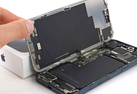 Wymiana baterii iPhone – kiedy warto i jak zrobić to dobrze