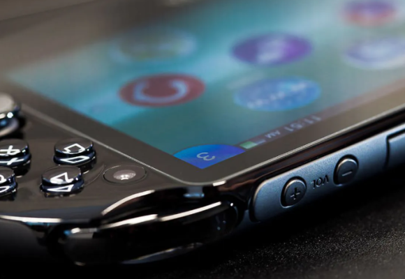 Nowy handheld PlayStation (PS6): cena, PS5 w kieszeni i OLED | Smartfonstudio.pl