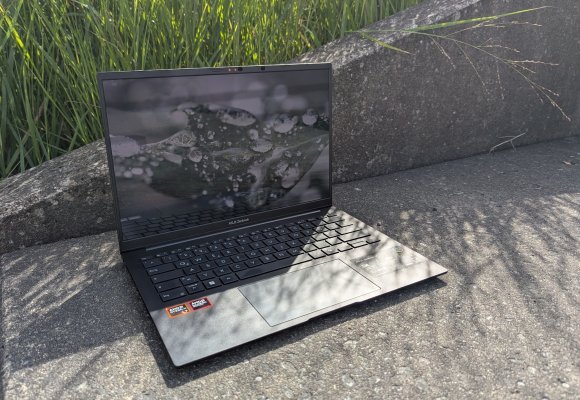 ZenBook 14 OLED: Wi-Fi 7 (Intel) vs Wi-Fi 6E (AMD) – test prędkości | Smartfonstudio.pl