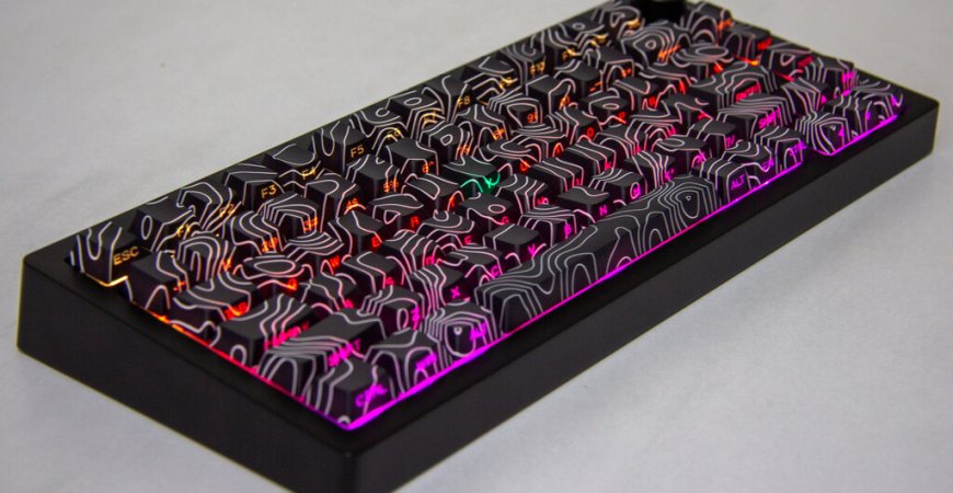 MonsGeek M1 V5 Contour Lines — recenzja klawiatury mechanicznej