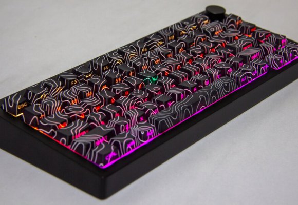 MonsGeek M1 V5 Contour Lines — recenzja klawiatury mechanicznej