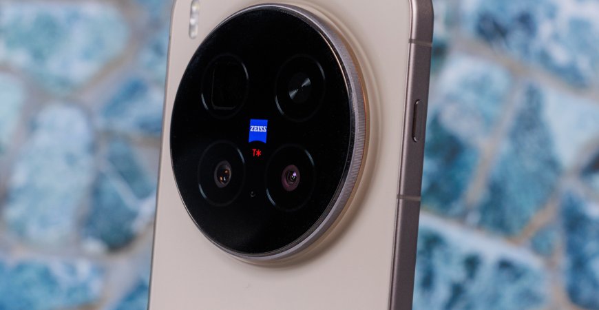 Vivo X300 Ultra – płaski ekran, 7000 mAh+ i 200 MP