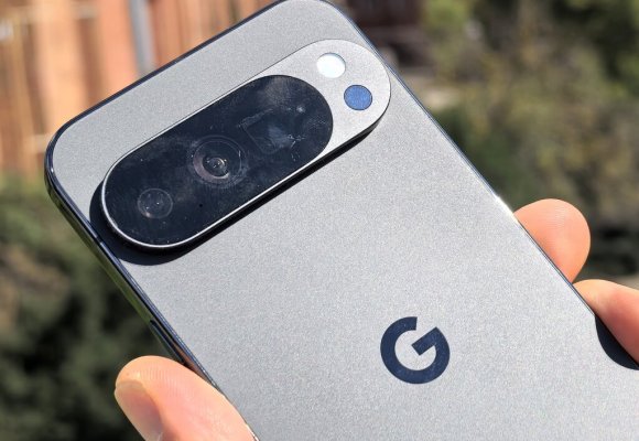 Google Pixel 10 Pro – problem z latarką LED